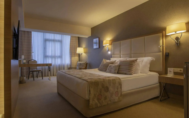 Kaya Izmir Thermal And Convention