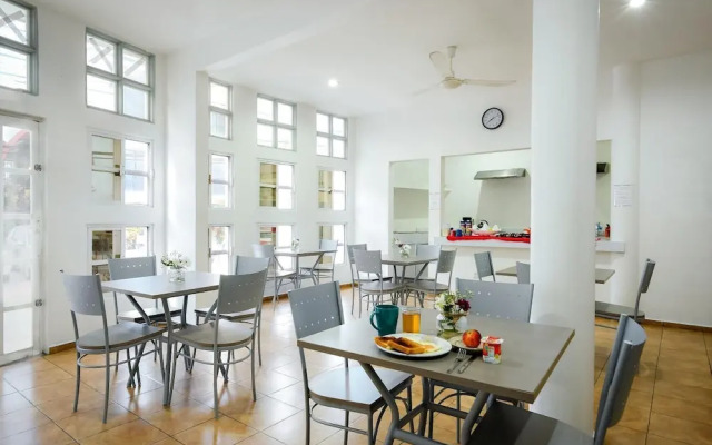 International House Riviera Maya Hotel