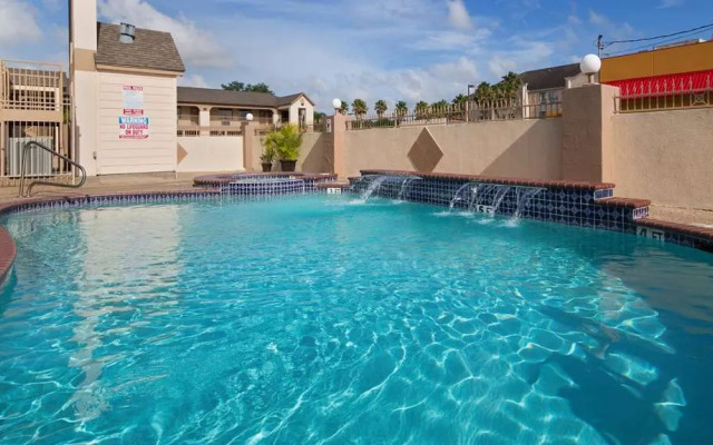 Best Western Deer Park Inn & Suites