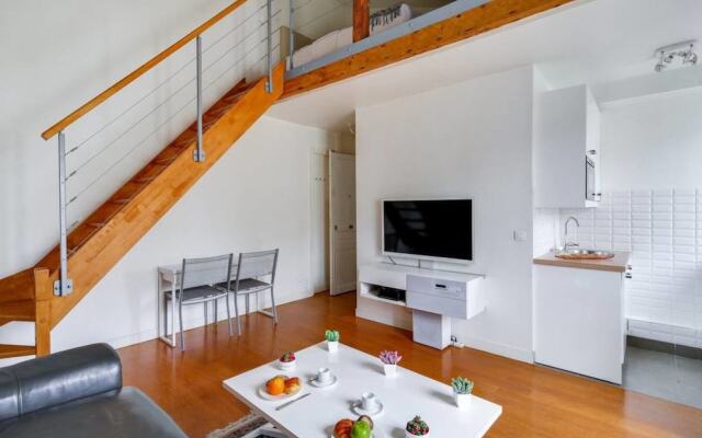 Beautiful Renovated Flat Near Eiffel Tower