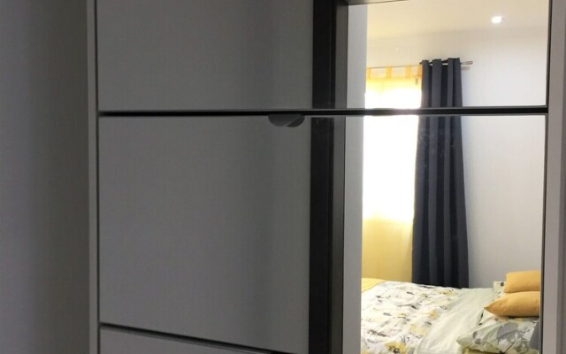 Sunflower-beautiful Modern Apt. w. Terrace&garden