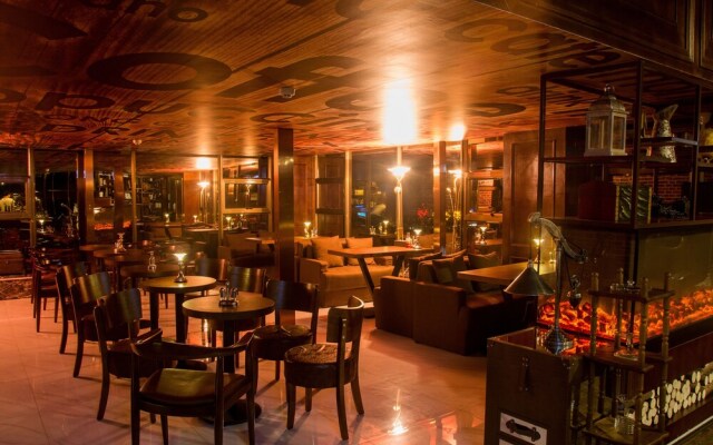 James Joyce Coffetel Tianhebei