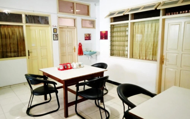 Moshi-Moshi - Hostel