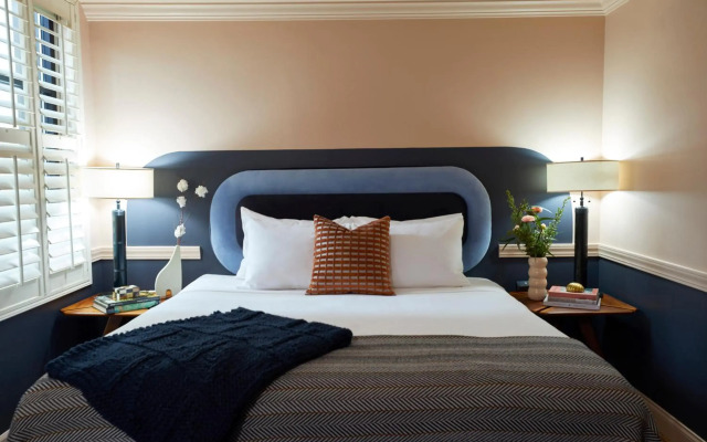 The Oliver Hotel