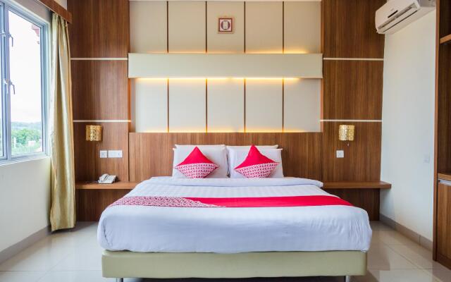 Aviari Hotel