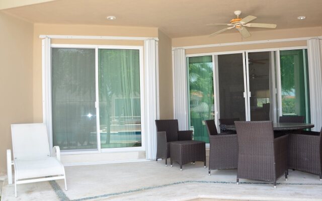 Coral Maya Stay Suites