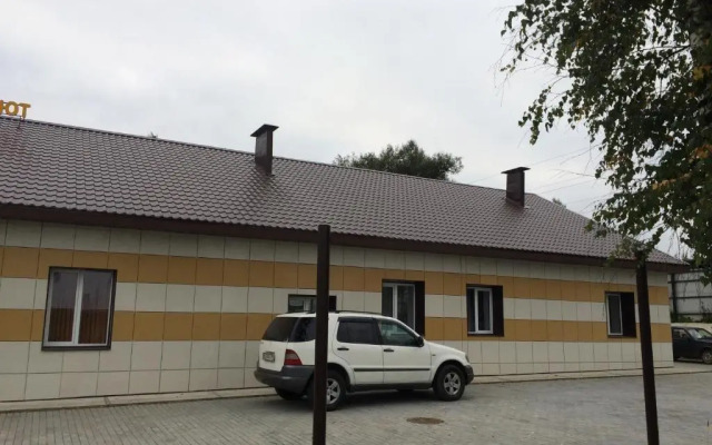 Motel on Novo-Soldatskaya 25