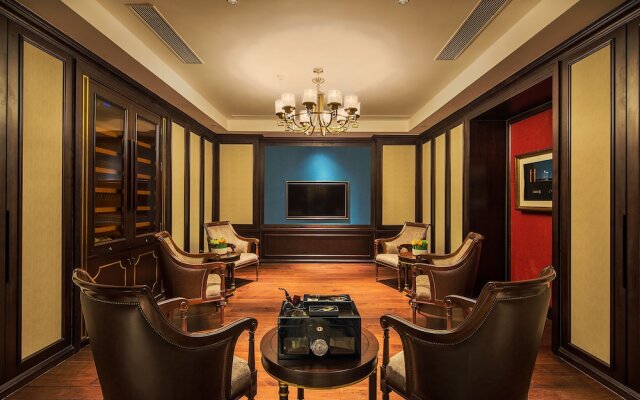 Dali International Hotel