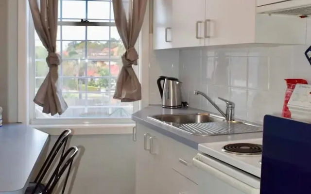Comfortable 3 Bedroom Apartment In Trendy Haberfield