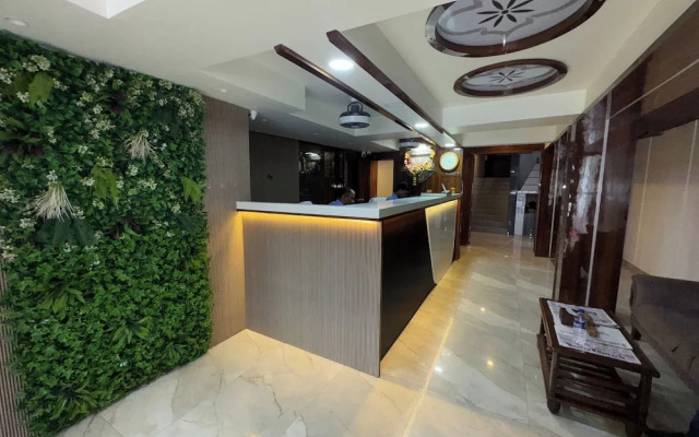 Hotel Ratna Paradise