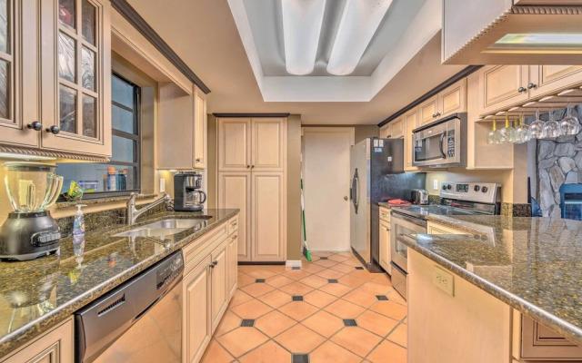 Canalfront Homosassa Escape w/ Private Dock!