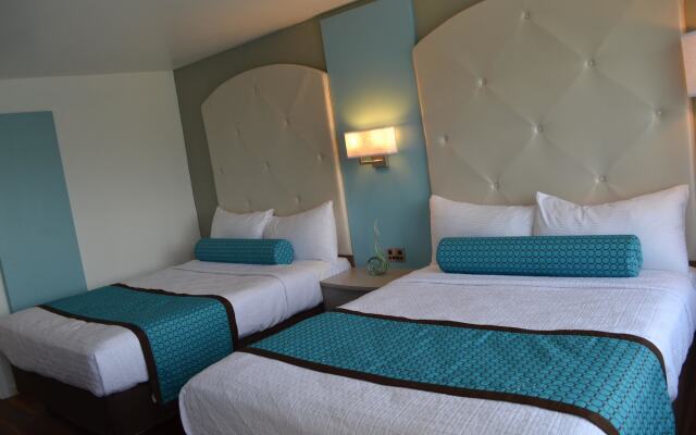 The Freeport Inn and Marina