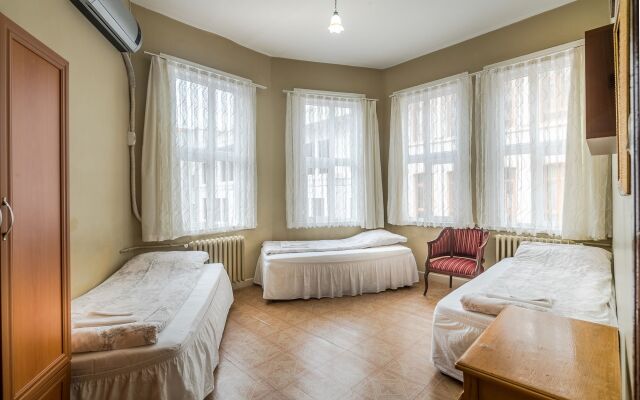 Yeni Hotel