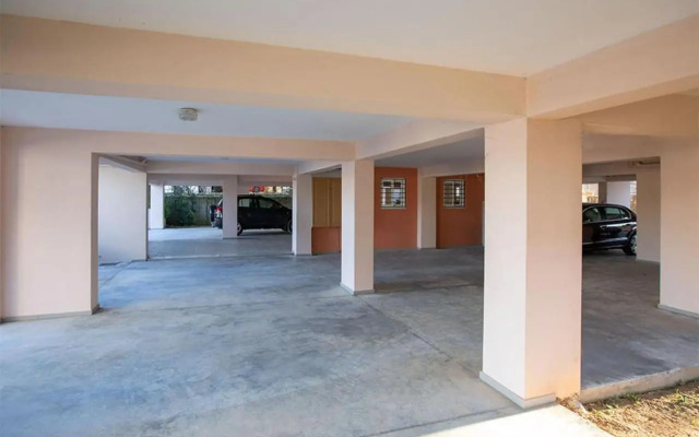 V Luxury Apartment 3