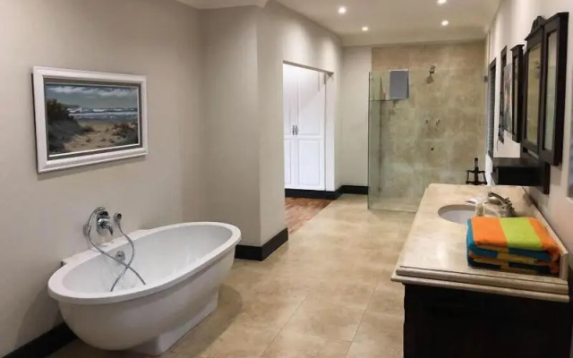 Dolphins Guest House