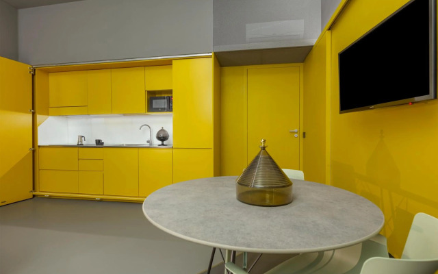 Fiveplace Design Suites Apartments