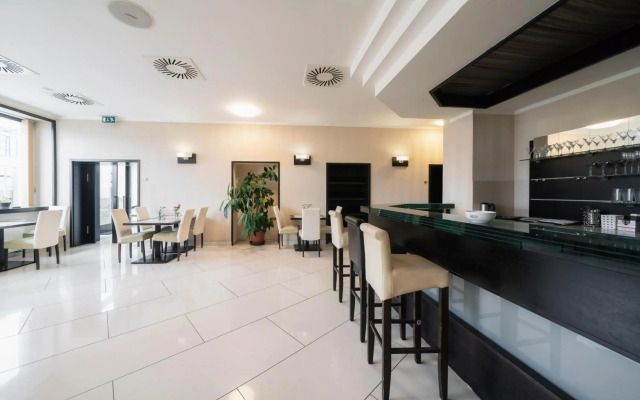 Astory Hotel