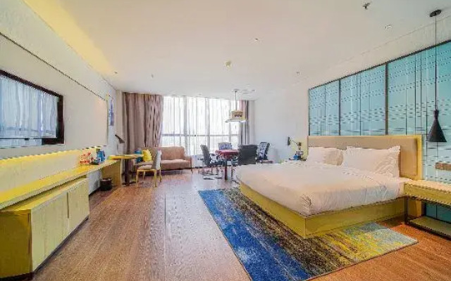 Echarm Hotel (Foshanxi Railway Station Luocun)
