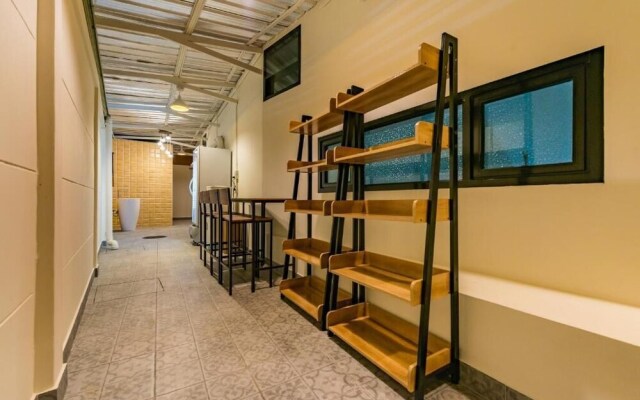 P18 Hotel