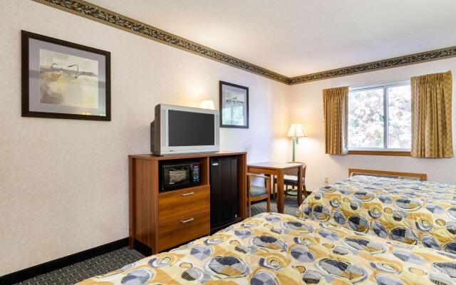 Econo Lodge West Springfield