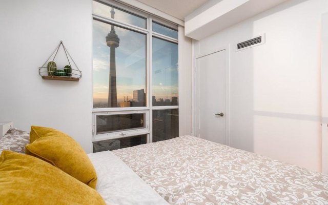 QuickStay - Elegant & Modern Condo, CN Tower Views