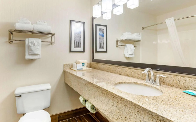 Quality Inn & Suites University Fort Collins