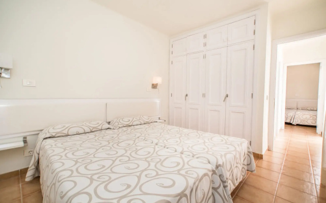 Apartamentos LIVVO Las Gaviotas