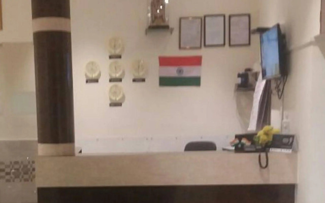 Hotel O Kailash Park Near Sakinaka Metro Station
