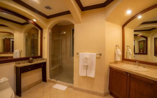 Bay Residence 9F 3 bdr 2 Bath