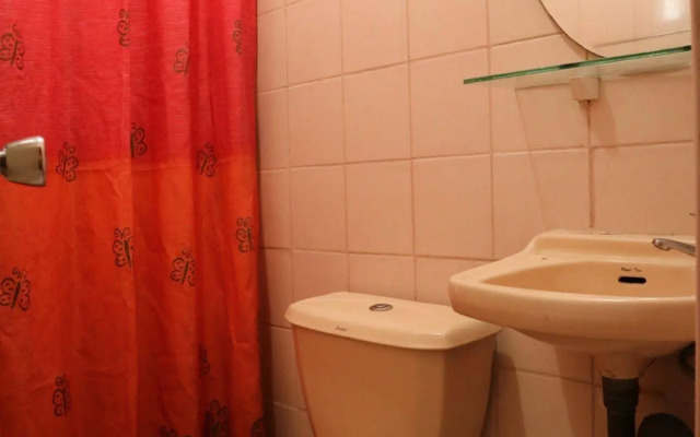 OYO 1048 Jomckayl Apartelle