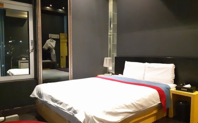 Danyang Riverside Hotel