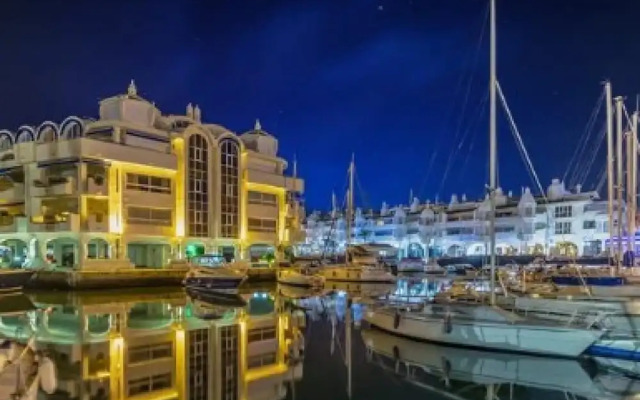 Luxury Apartment With Sea View