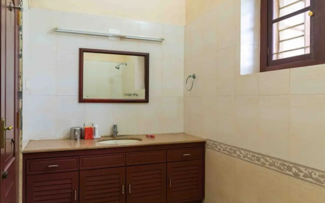 Crystal Homestay by Vista Rooms