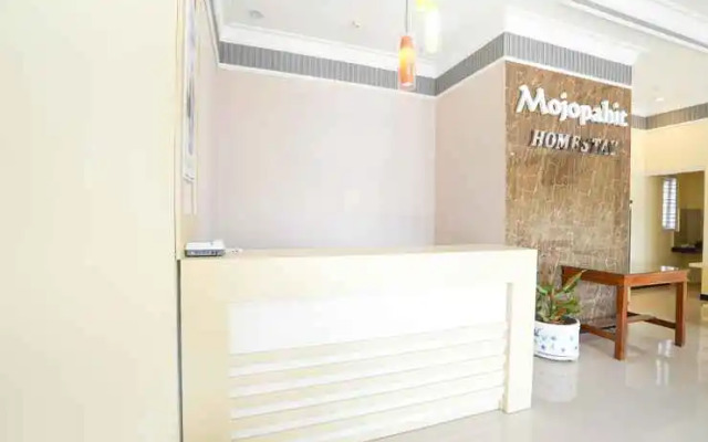 OYO 521 Majapahit Residence Syariah 1