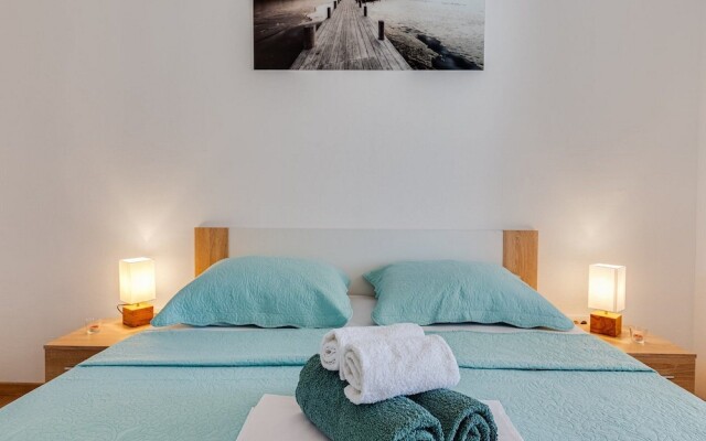 Rina Apartments
