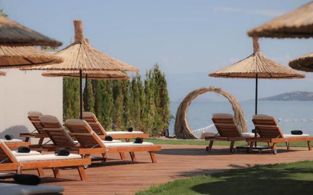 Anda Beach Bistro & Rooms
