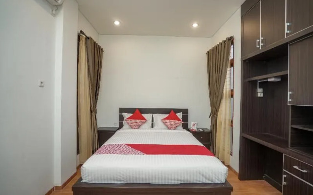 OYO 645 Griya Mas Syariah