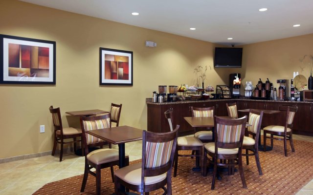 Microtel Inn & Suites by Wyndham Anderson/Clemson