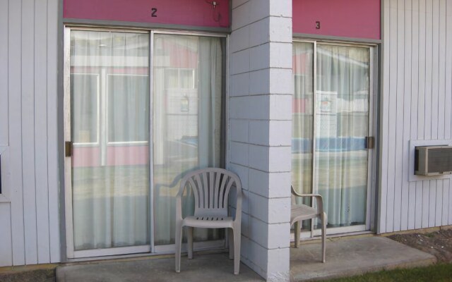 Bonaparte Motel