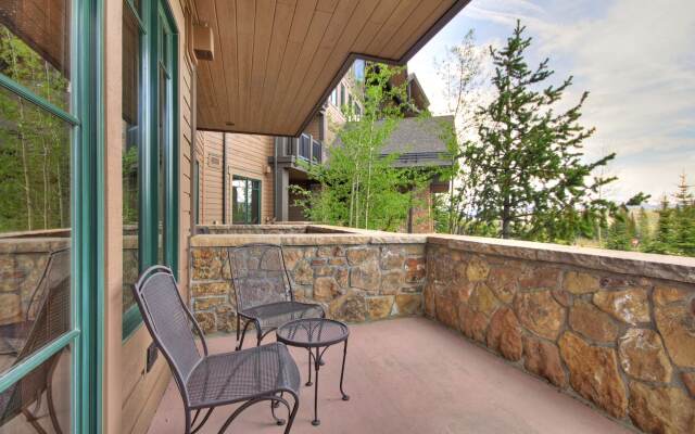 Crystal Peak Lodge by Summit County Mountain Retreats