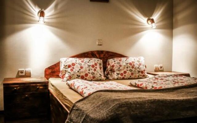 Framski Hram Guest House