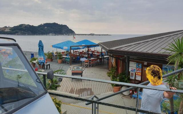 Sestri AR122 Executive Penthouse