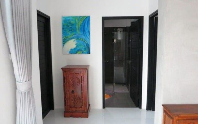 Iris Villa