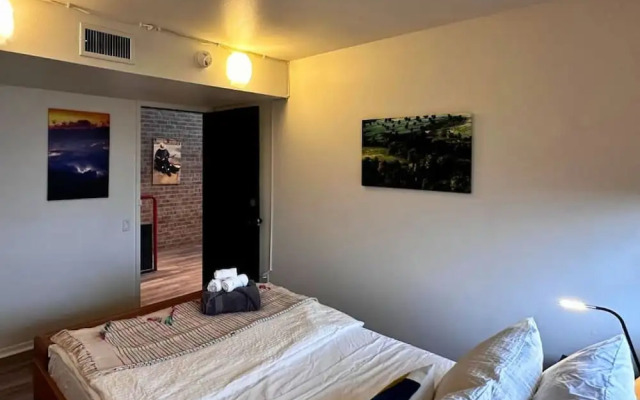 Poolside Comfort in Montrose