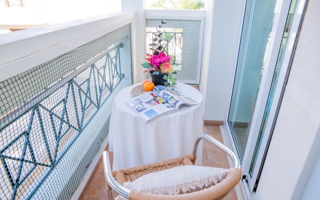 Konnos Beach Villas