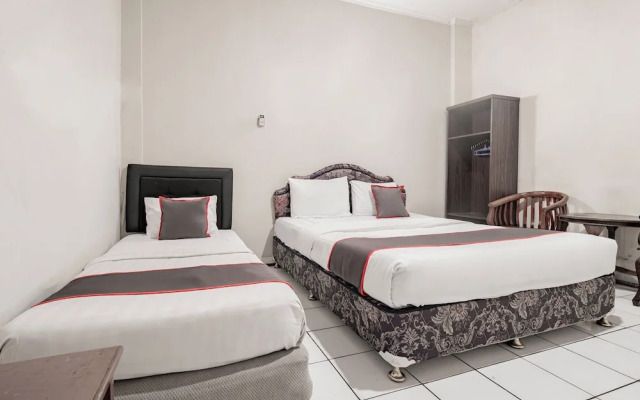 Collection O Hotel Sanira