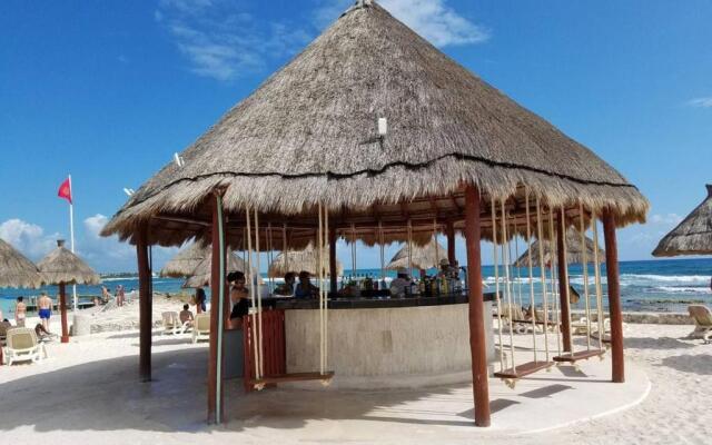 Luxurious Tulum Terrazas 2-bedroom Condominiuml