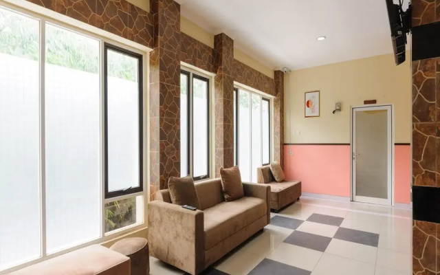 RedDoorz near The Jungle Waterpark Bogor