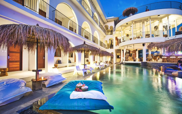 El Tropico Boutique Hotel