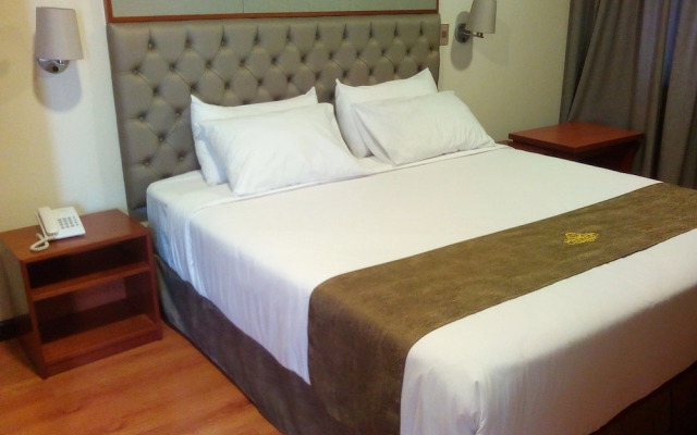 Hotel Candamo